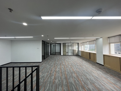 英龙展业大厦