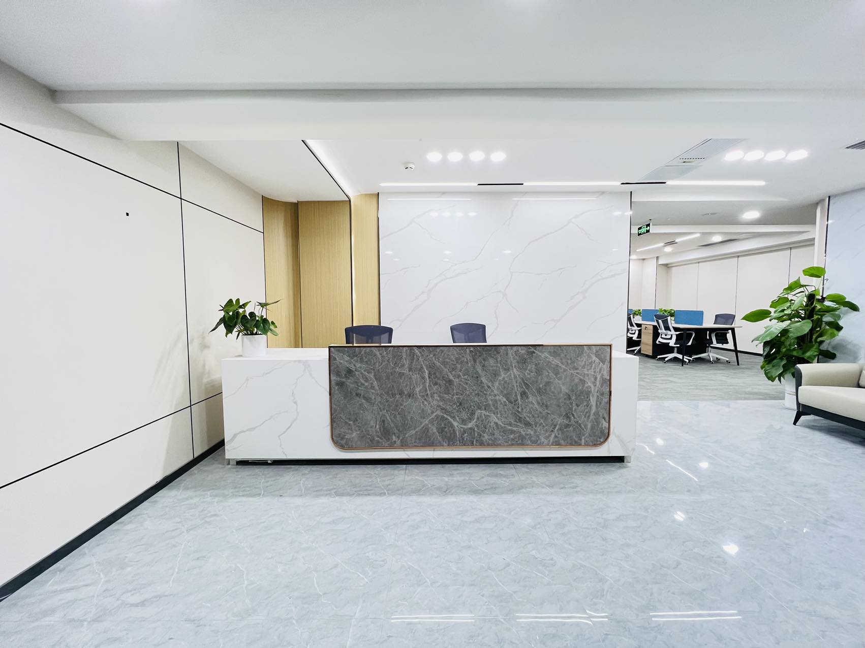 全明户型,黄金楼层,阳光好,地铁口,交通便利,设施齐全