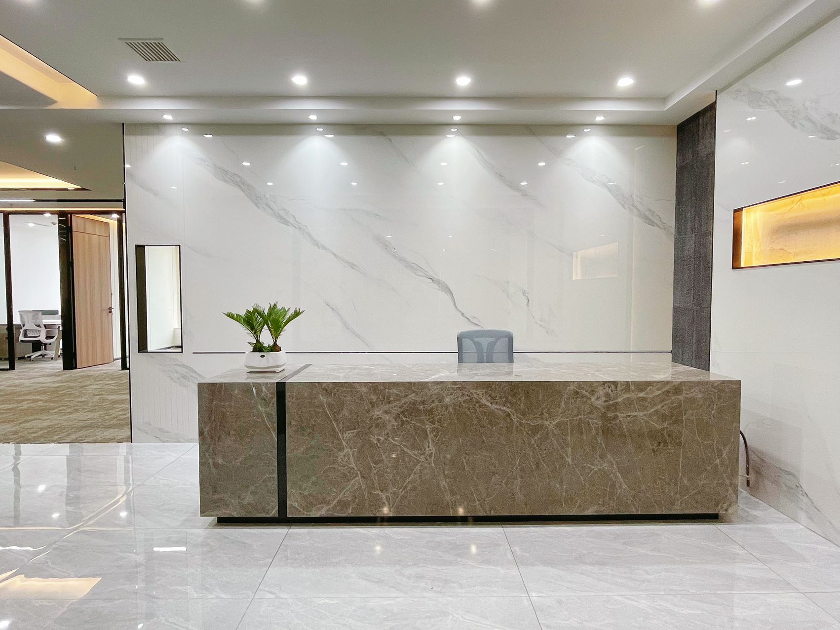 全明户型,黄金楼层,阳光好,地铁口,交通便利,设施齐全