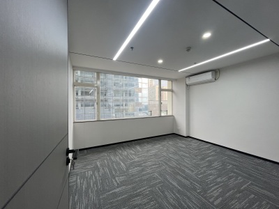英龙展业大厦