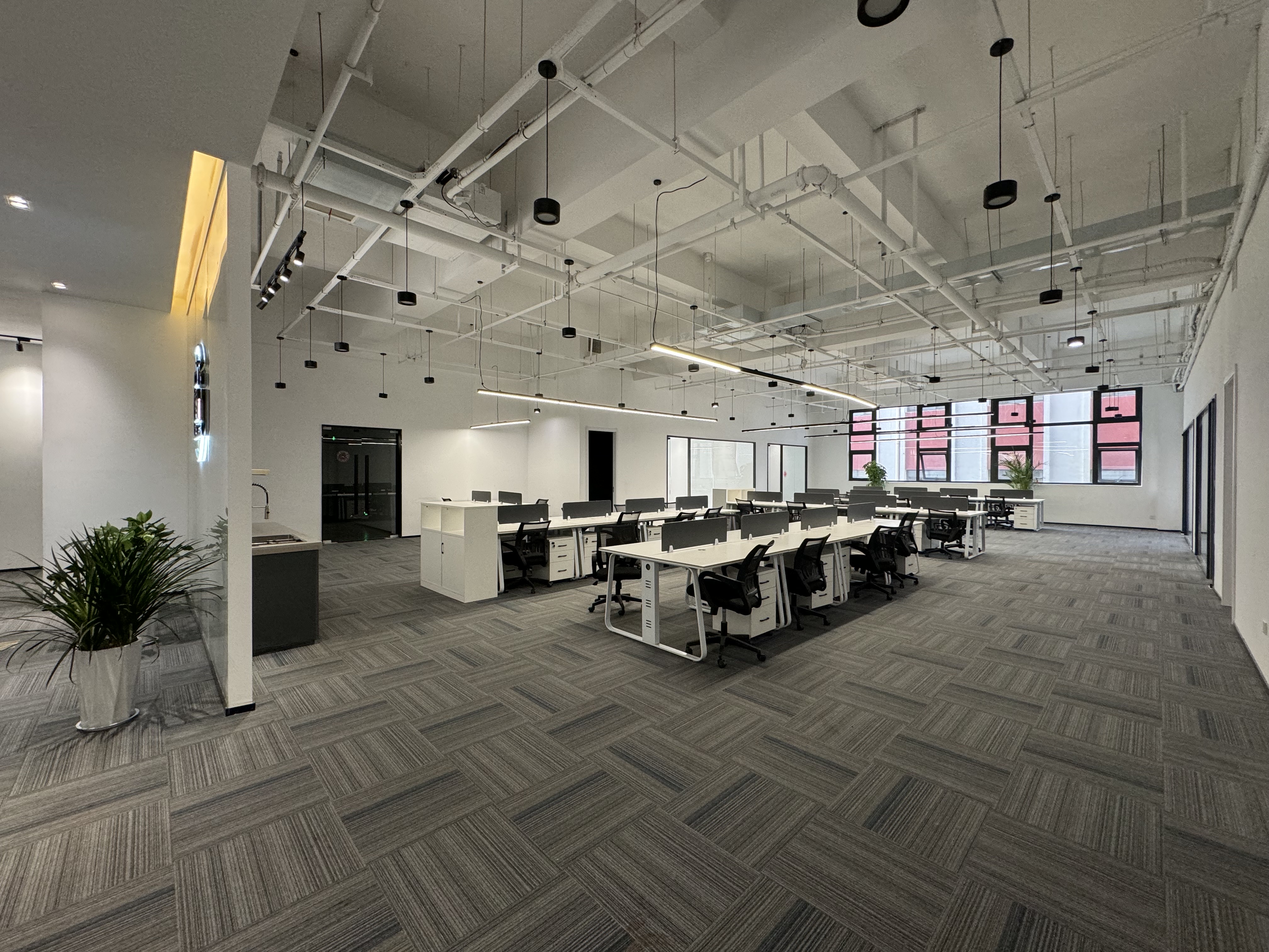 城市更新创意园.星光德必易园570平全套家私