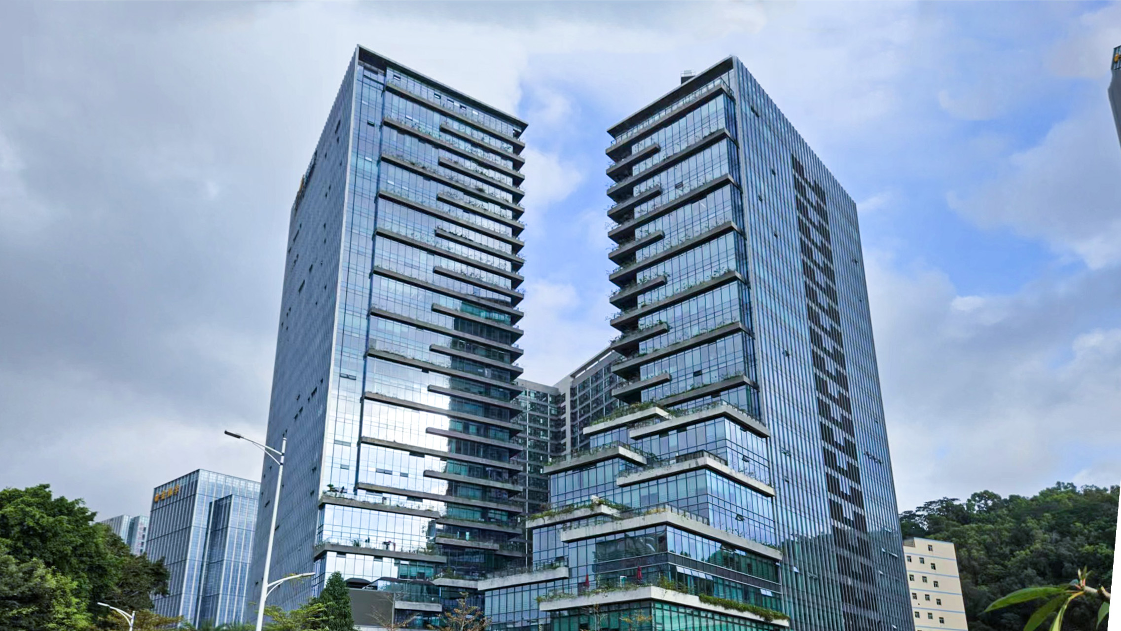深圳西部科技产业新地标——凤凰智谷大厦