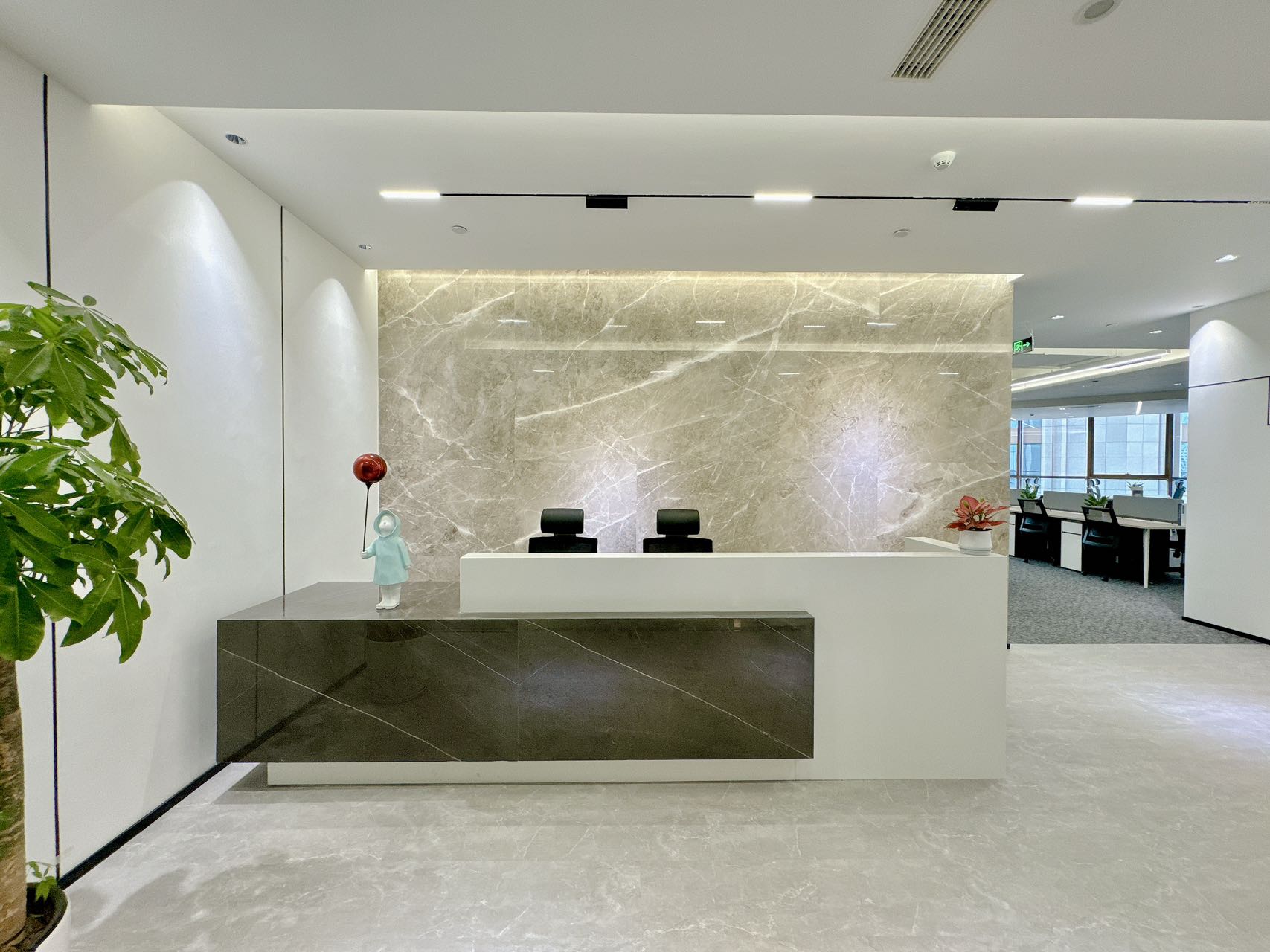 东方希望天祥广场