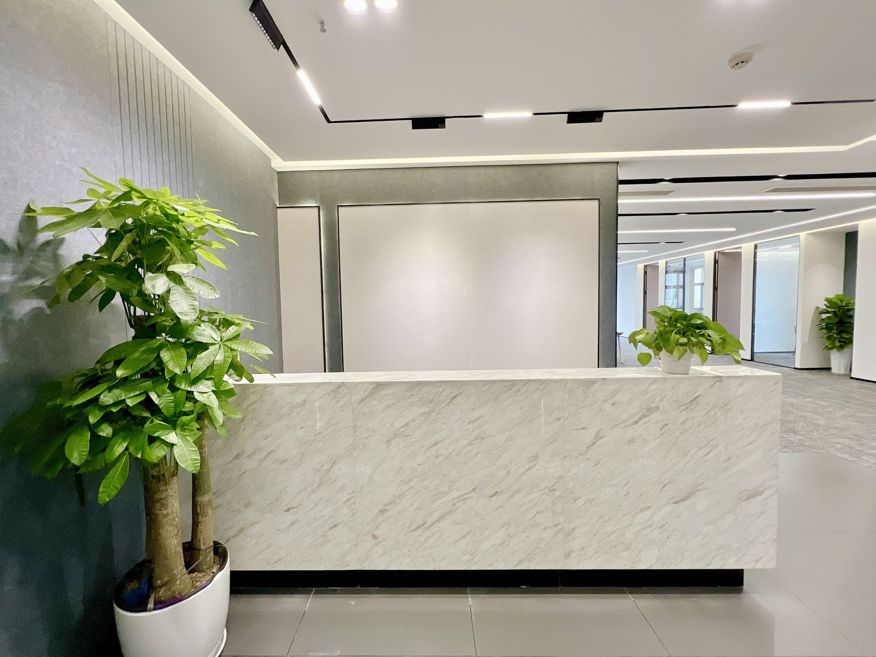 全明户型,黄金楼层,阳光好,地铁口,交通便利,设施齐全