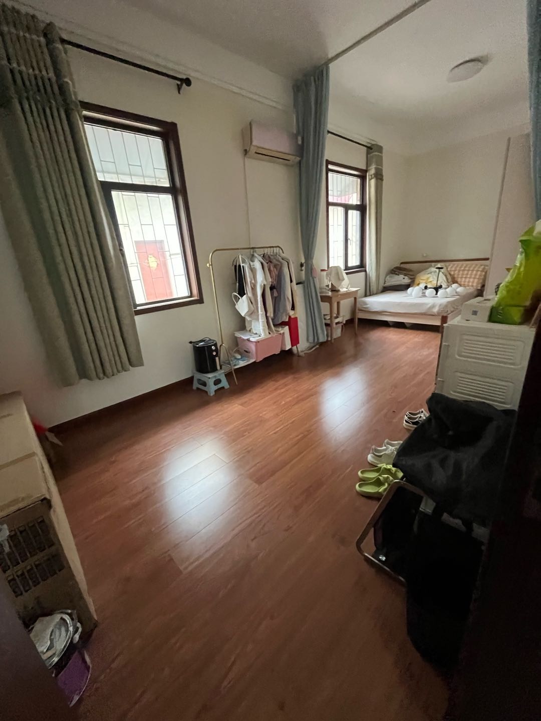  欧式田园风,豪华装修,地铁盘学区房！